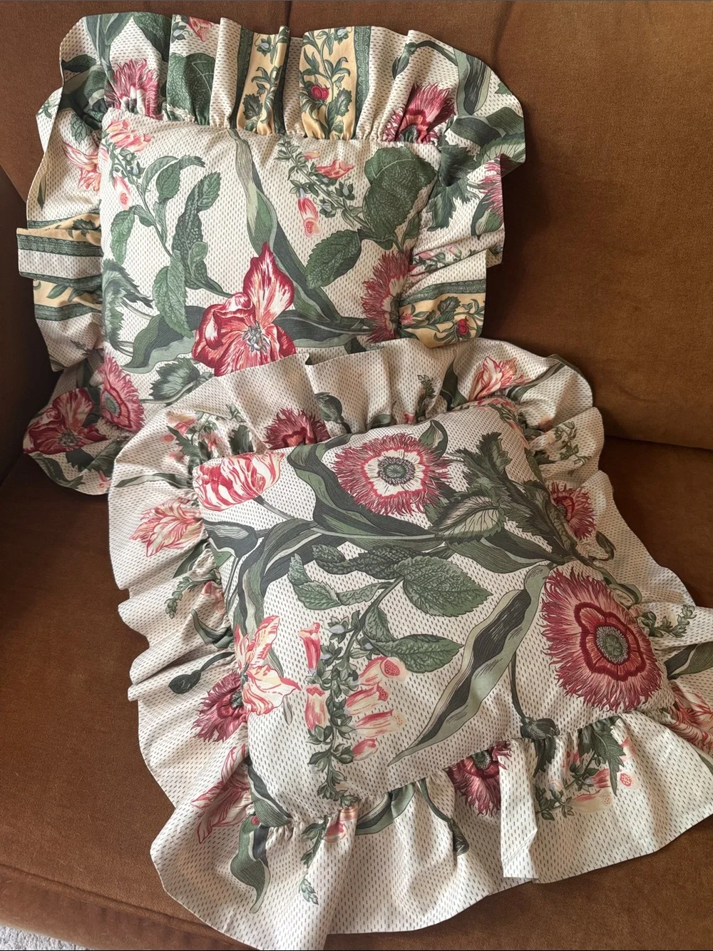 Set of 2 Floral Decorative Throw Pillows Pink Green Cream Vintage Style